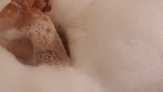 Bubbles and titties... - 8 image
