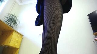 Curvy latin chick in fishnets hose show herself curves and play with cum-hole - 9 image