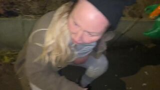 Cracky offered juice to take a cumshot on her face