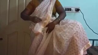Hot Mallu Aunty Nude Selfie And Fingering For father in law - 2 image