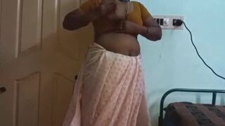 Hot Mallu Aunty Nude Selfie And Fingering For father in law - 5 image