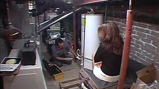 Plumber Fucks Cute Chubby Housewife