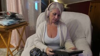 Curvy MILF Rosie: Painted Rose Live Stream Cam Chat 9-10-2021 Mail Day Post Filming - 7 image