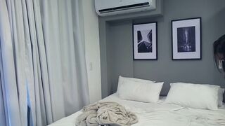 SUZY TOOK A CAKE AND ENDED MASTURBING