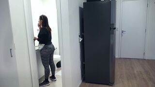 SUZY TOOK A CAKE AND ENDED MASTURBING