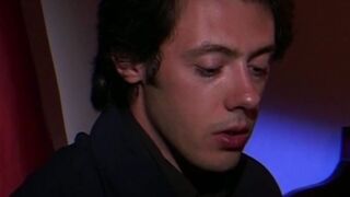 Namorado invade o quarto da sogra e ela deixa colocar no cuzinho - 3 image