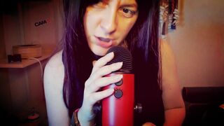 Sensual Mouth Sounds for Beautiful Italian Milf