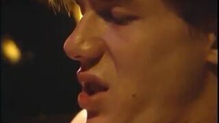 Guy fucks mature brunette's twat - 8 image