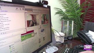 Will Powers and Vanessa Naughty bang hard on the net, ending in a cum-filled mouth