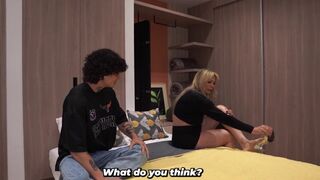 Stepson's shy boy bangs his hot stepmom's big tits & tight ass - 4 image