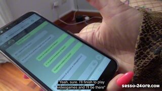 Mary Rider, the Italian grandma, gives a sloppy handjob to nerdy guy Manuel Ics - 5 image