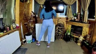 MilfyCalla's hot cameltoe blowjob and juicy puffy jean preview - dirty talk and ass play included! - 3 image