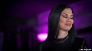 Jasmine Jae's MILF pussy licked & stuffed by Sam Bourne's hard cock - 1 image