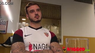 Guy didn't want black girls... Until he saw Jennifer's GIANT MELLONS!